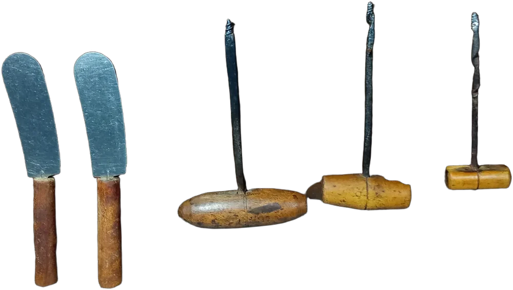 Antiguas Herramientas De Carpintería Varios Modelos Ocre — imagen 1