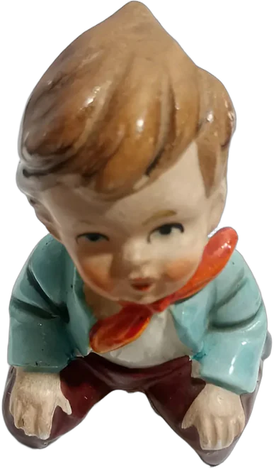 Muñeco Cerámica Vintage Niño Con Pañuelo Rojo 10 Cm — imagen 1