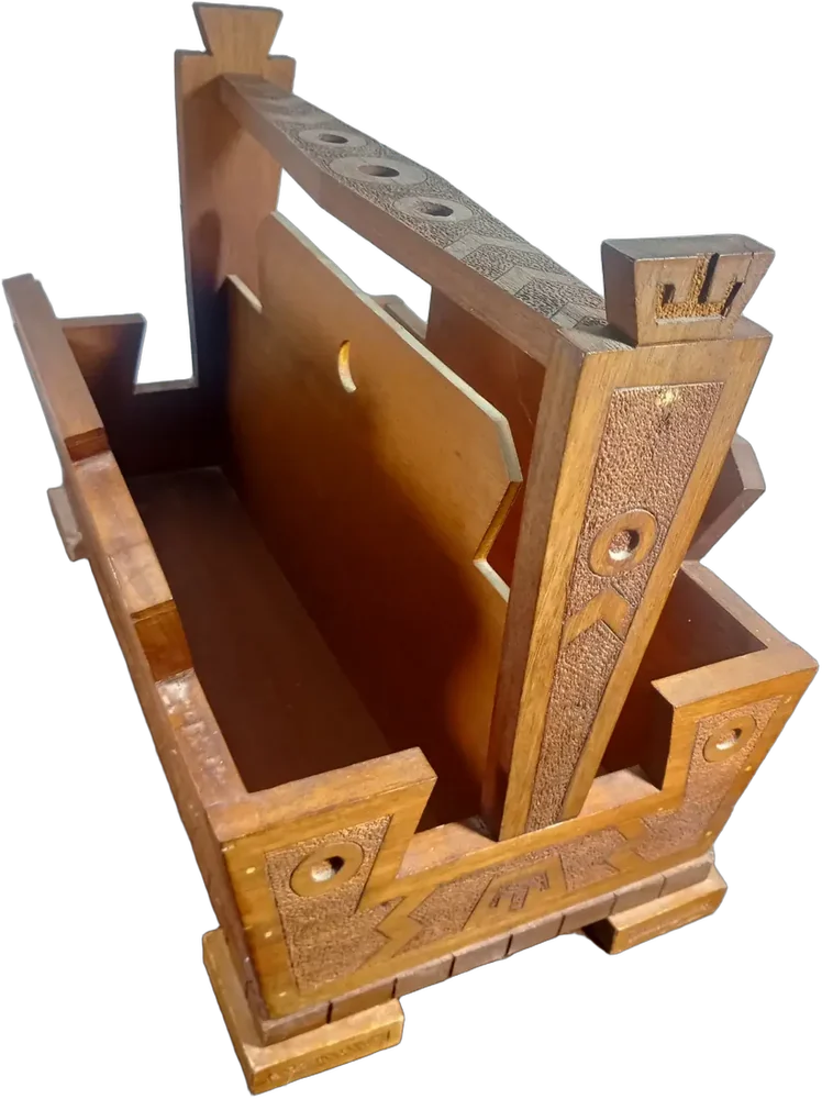Antiguo Revistero Madera Tallada Tipo Prehispánica Amarillo
