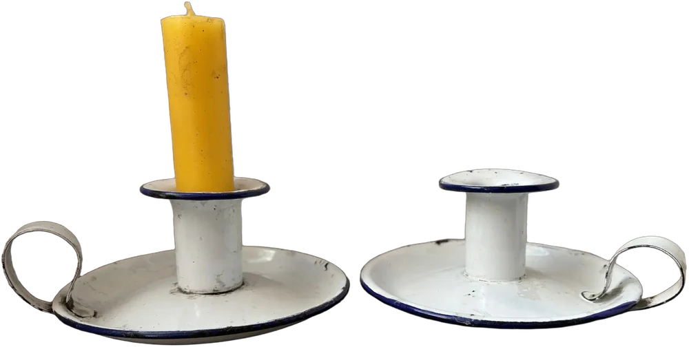 Antiguos Par Candelabros Estilo Palmatoria Peltre Blanco Blanco