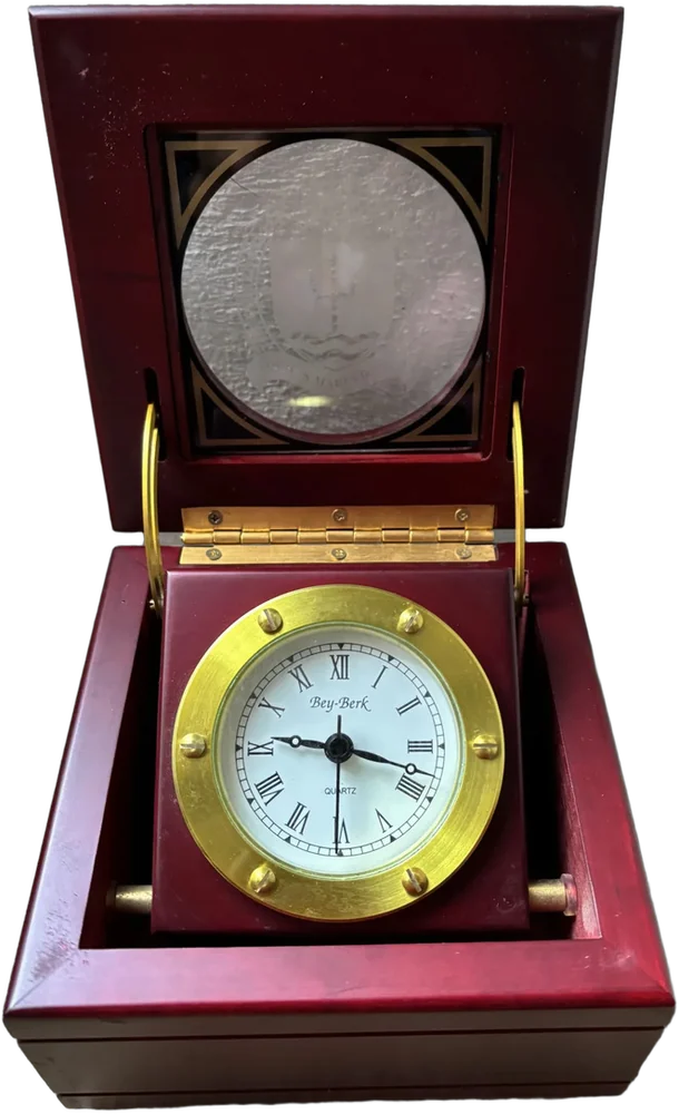 Vintage Reloj De Mesa Estilo Náutico Bey-berk Vino