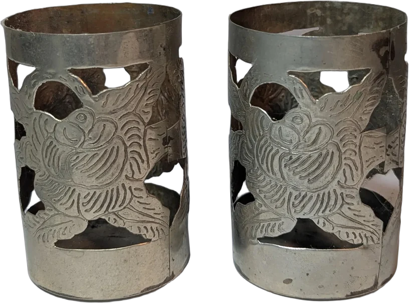 Antiguo Par De Portavasos Calados De Metal Con Rosas Rosas Caladas Plata / Metal