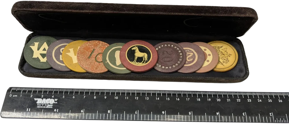Antiguo Lote De 10 Fichas De Casino De Plástico Rígido Naranja Claro