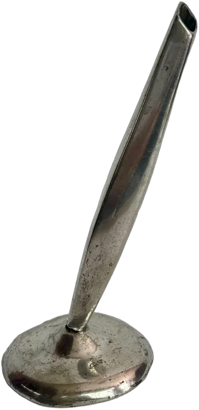 Antiguo Porta Pumas Metal Plateado