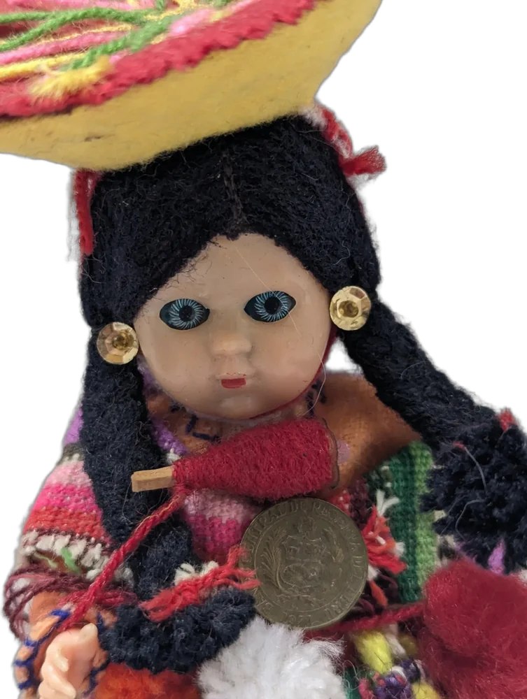 Muñeca Vintage Cuzqueña Indígena Peruana Con Traje Típico