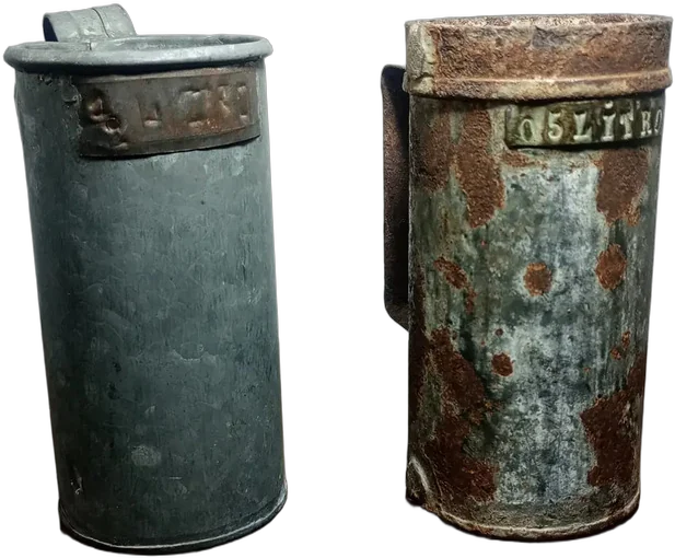 Antiguos Tarros Medidores De Lamina 1/2 Litro — imagen 1