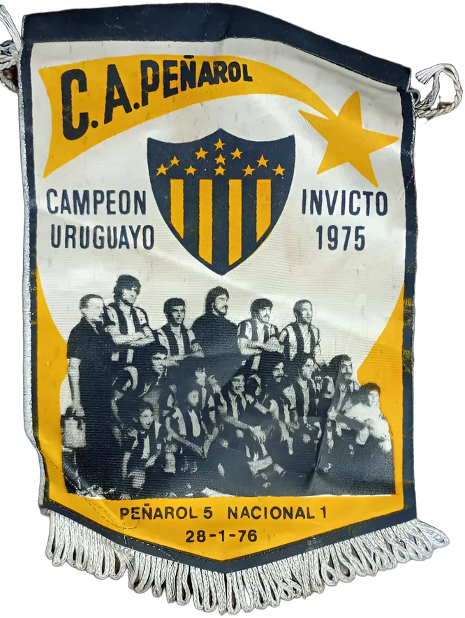 Banderín Peñarol Campeón Uruguayo Invicto 1975 Blanco