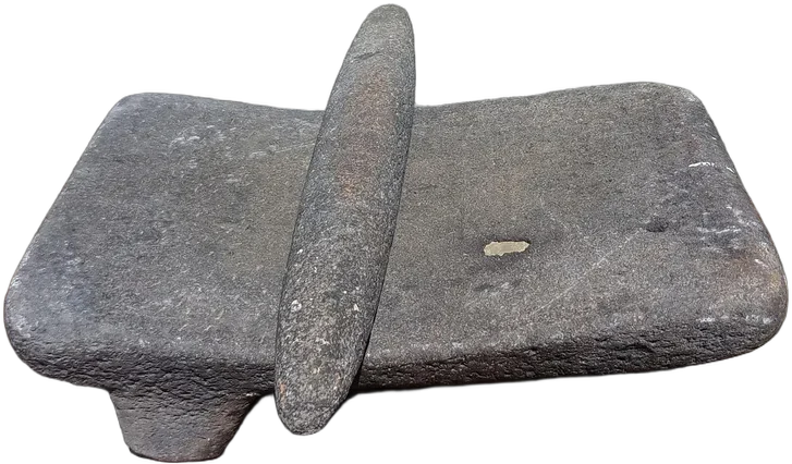 Antiguo Metate De Piedra Volcánica Con Metlapil Gris Oscuro