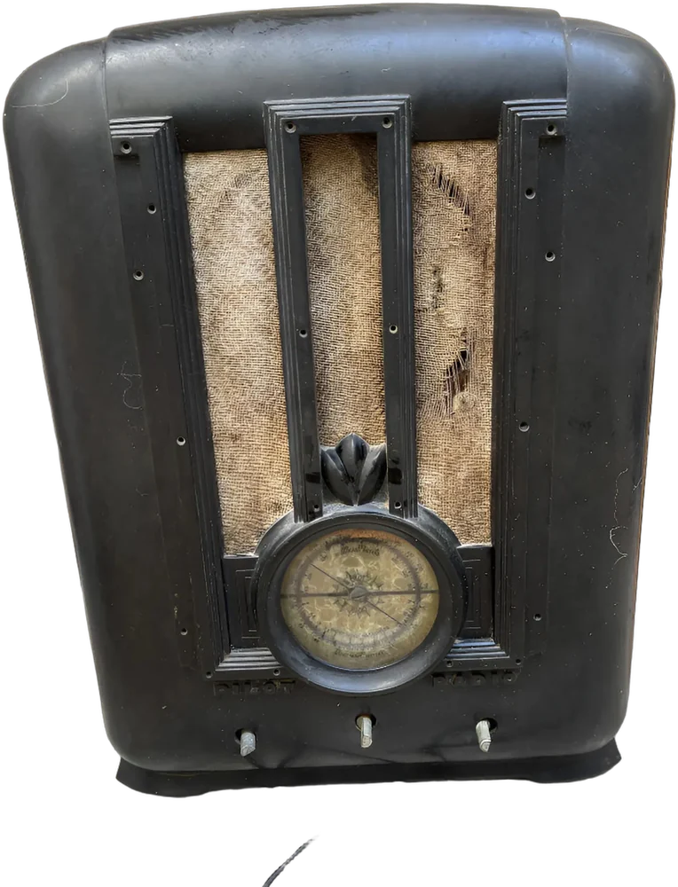 Antiguo Radio De Mesa Pilot Baquelita Art Deco
