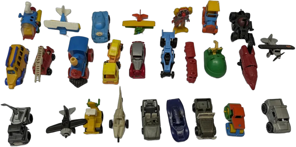 Vintage 26 Juguetes Vehículos De Plástico Huevo Sorpresa 80s Azul Acero