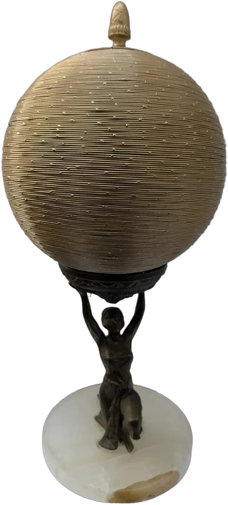 Antigua Escultura Art Déco Figura Femenina Sobre Base Onix Dorado Oscuro