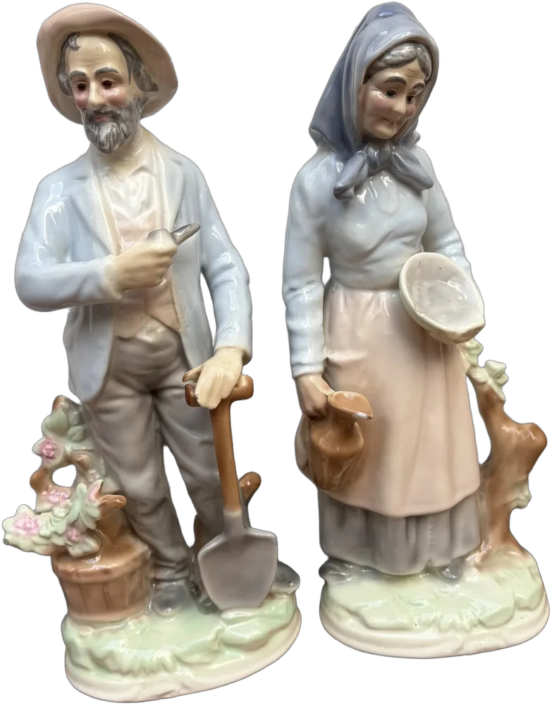 Antiguas Figuras Porcelana Ancianos En Granja — imagen 1