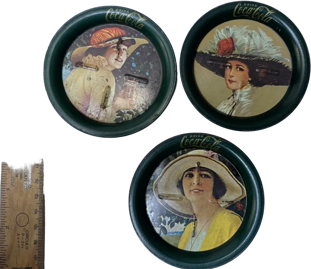 Vintage Tres Porta Vasos Lata Coca -cola Damas Victorianas