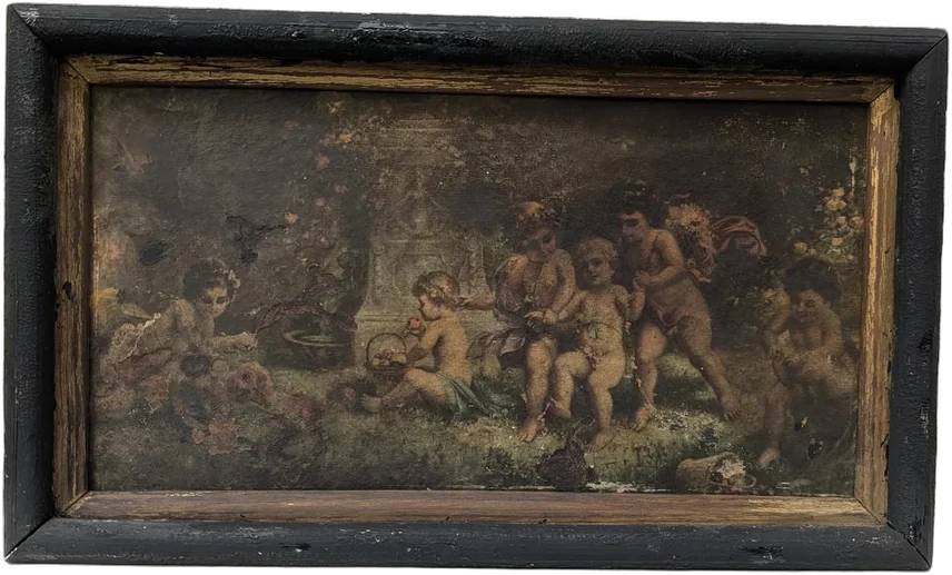 Antiguo Cuadro Decorativo Con Escena De Querubines En Jardín Coral Negro