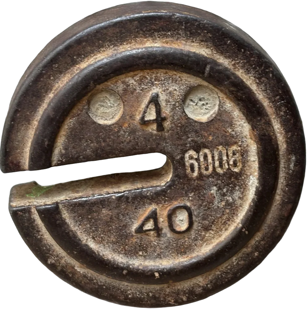 Antigua Pesa De Hierro 600 Gramos