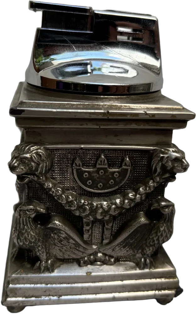 Mechero Antiguo De Mesa Con Adornos De Aguilas Europeo