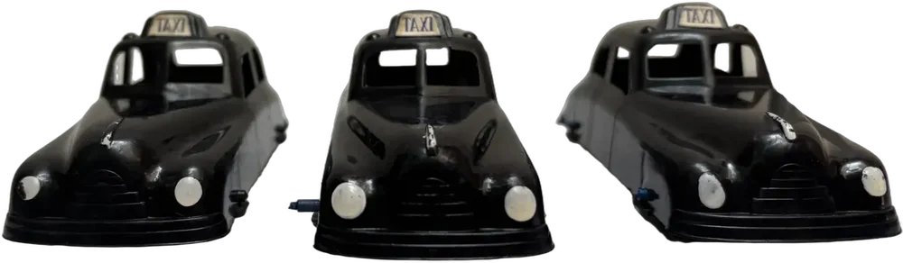 Tres Carritos De Plástico Marca Ideal Negros Taxis Negro