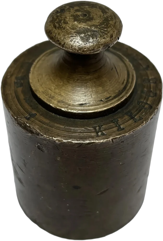 Antigua Pesa De Bronce Sólida Cilíndrica Un Kilogramo