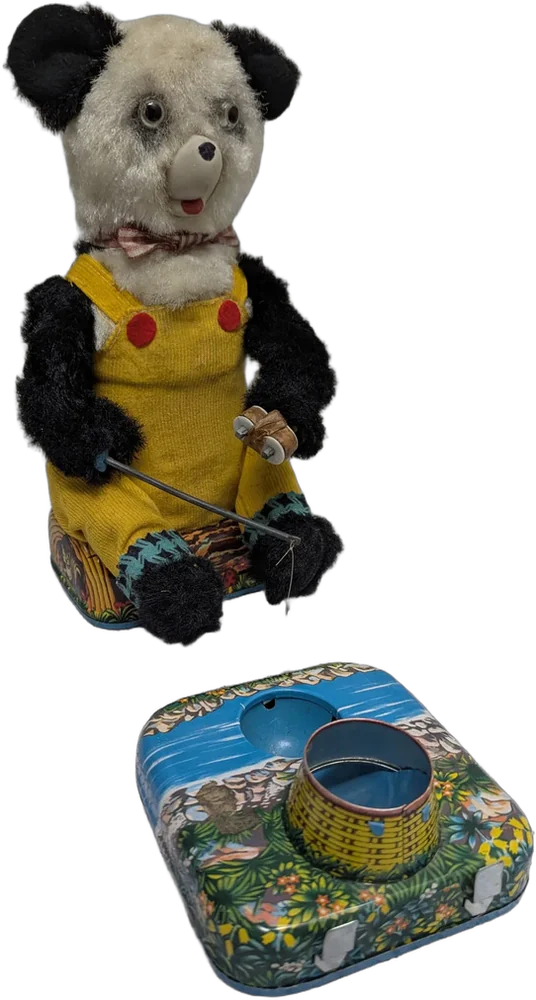 Antiguo Juguete De Hojalata Oso Pescador A Batería Vintage