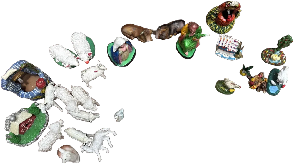 Vintage Figuras De Nacimiento Y Adornos Navideños Varios